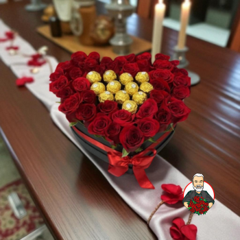 Arreglo en Coraz&oacute;n con Rosas y Chocolates