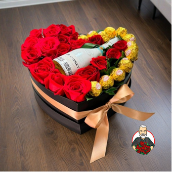 Arreglo en Coraz&oacute;n con Rosas, Chocolates y Licor
